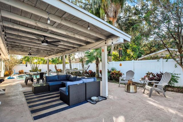 10524 ORANGE GROVE DRIVE, Tampa, FL 33618