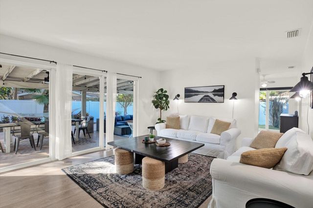 10524 ORANGE GROVE DRIVE, Tampa, FL 33618