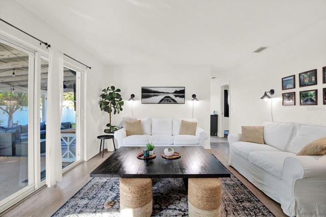 10524 ORANGE GROVE DRIVE, Tampa, FL 33618