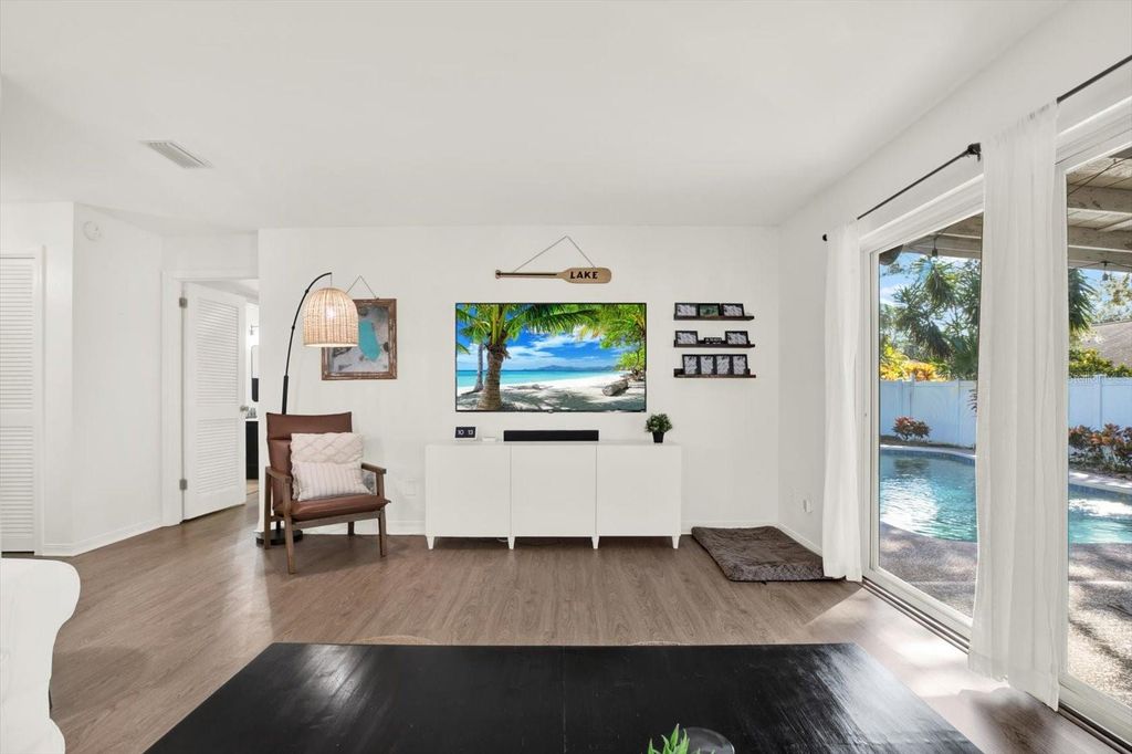 Image 11 of property listing at 10524 ORANGE GROVE DRIVE, Tampa, FL 33618