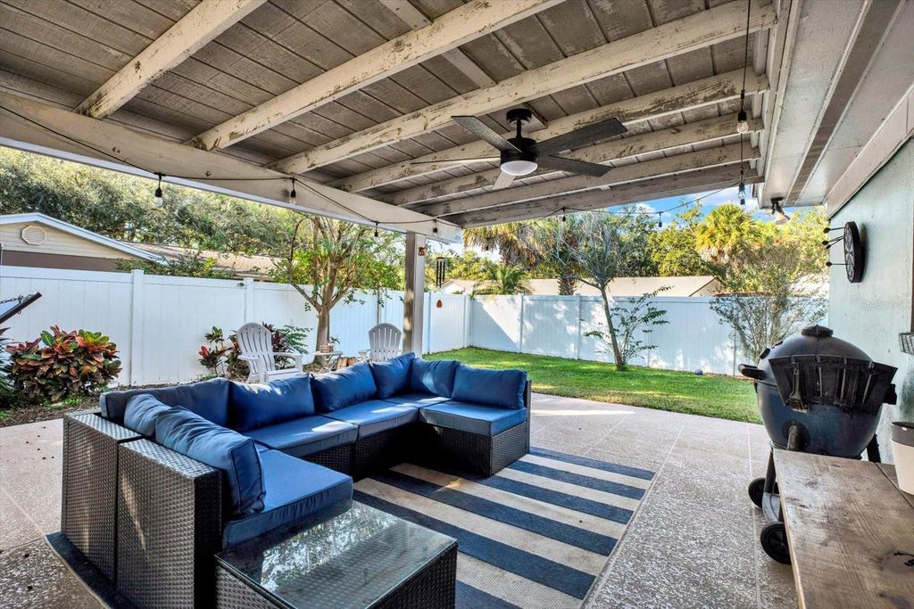 Image 22 of property listing at 10524 ORANGE GROVE DRIVE, Tampa, FL 33618