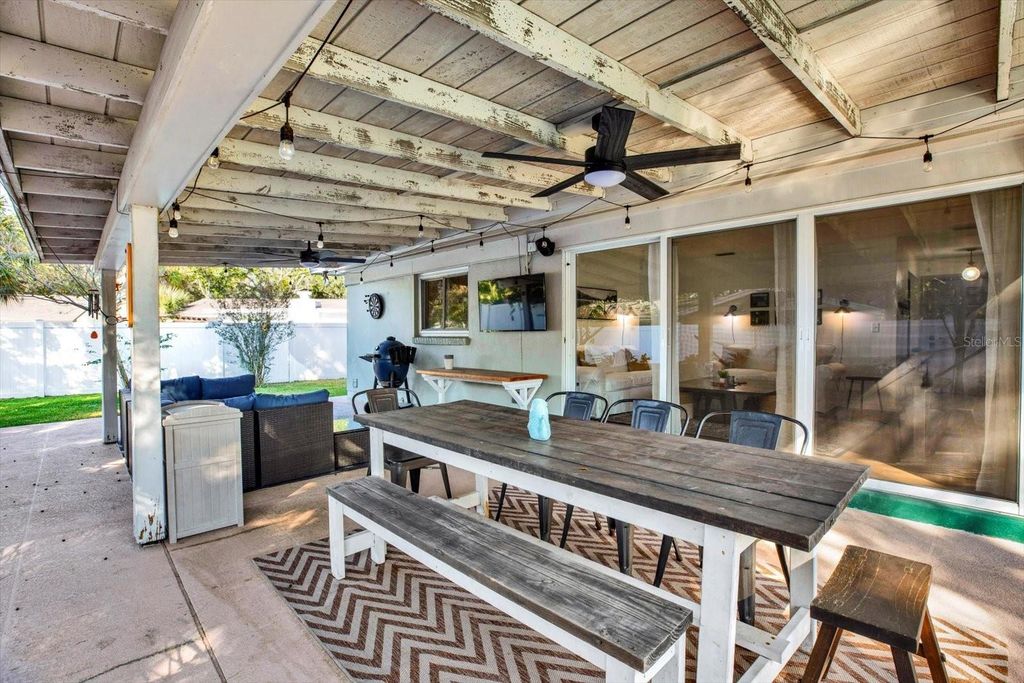 Image 26 of property listing at 10524 ORANGE GROVE DRIVE, Tampa, FL 33618