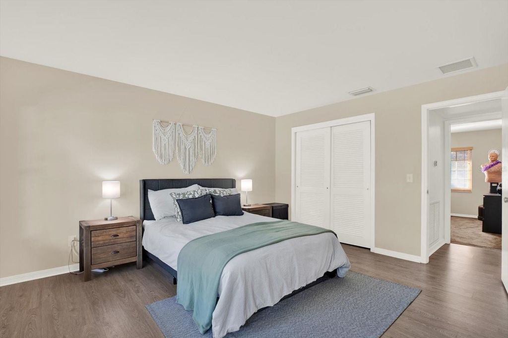 Image 36 of property listing at 10524 ORANGE GROVE DRIVE, Tampa, FL 33618