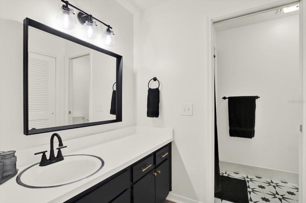 Image 37 of property listing at 10524 ORANGE GROVE DRIVE, Tampa, FL 33618