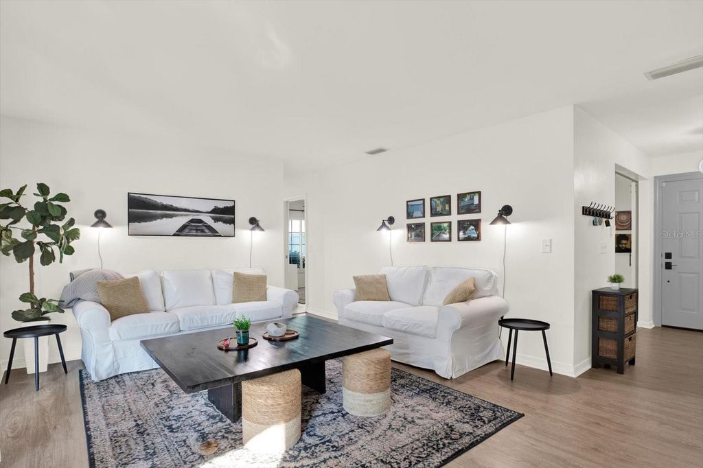 Image 10 of property listing at 10524 ORANGE GROVE DRIVE, Tampa, FL 33618