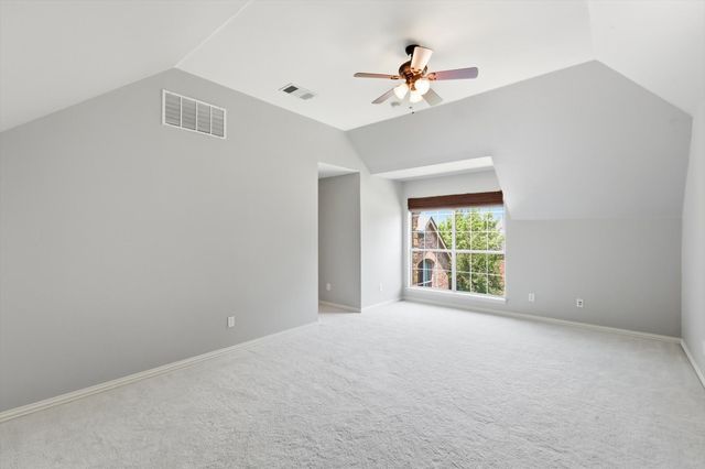8810 Crockett Drive, Argyle, TX 76226
