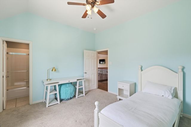 8810 Crockett Drive, Argyle, TX 76226