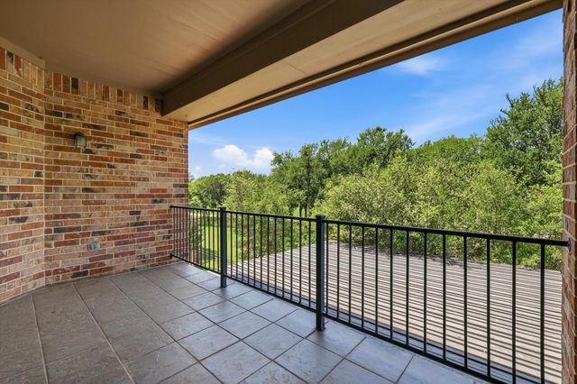 8810 Crockett Drive, Argyle, TX 76226