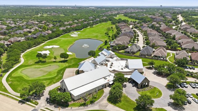 8810 Crockett Drive, Argyle, TX 76226