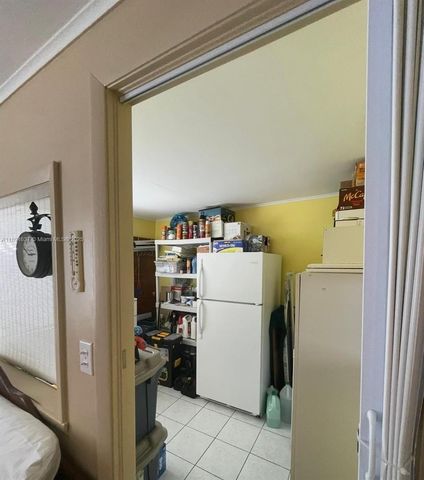 337 Ne 4th ct ct, Hallandale Beach, FL 33009