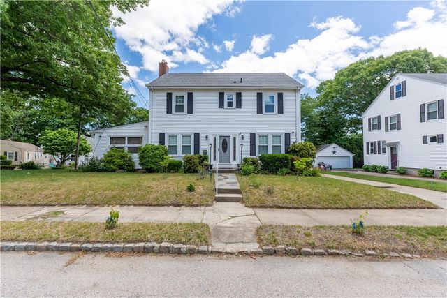 73 Western Promenade Street, Cranston, RI 02905