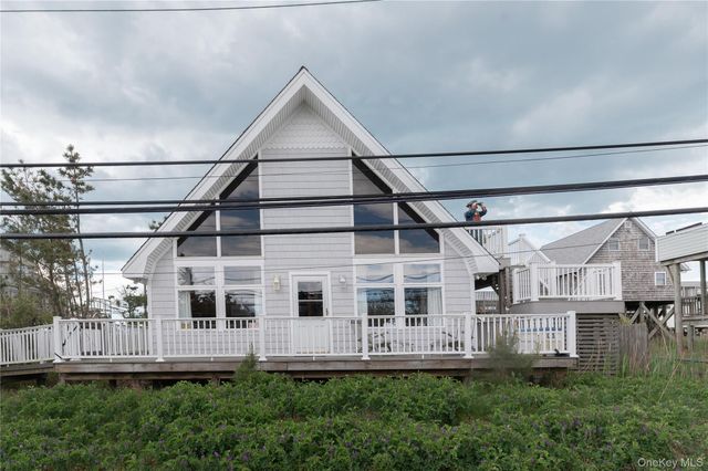 618 Monte Cristo Walk, Atlantique, NY 11706