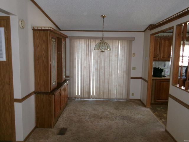 102 McClaflin Street, Williamsport, IN 47993