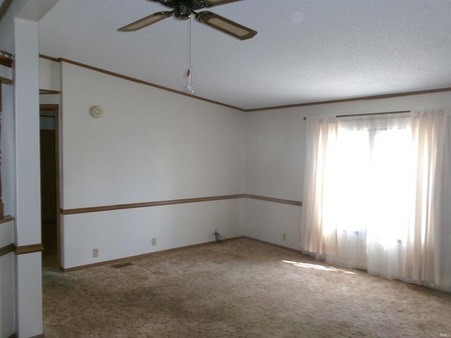 102 McClaflin Street, Williamsport, IN 47993