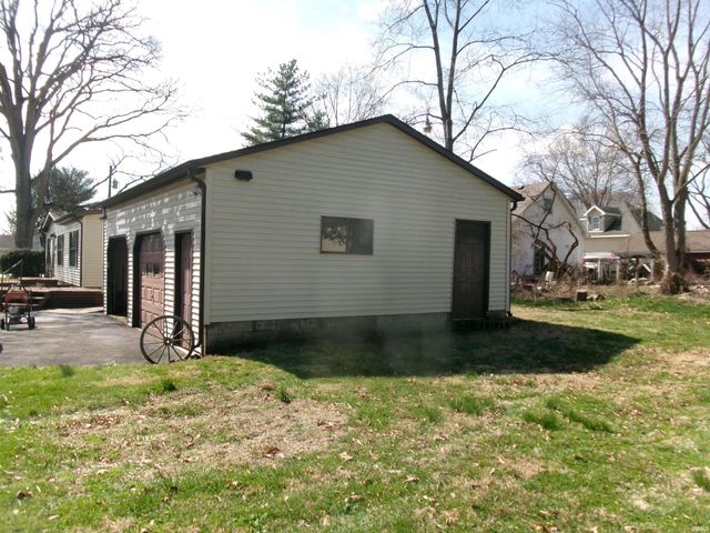 102 McClaflin Street, Williamsport, IN 47993