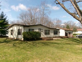 102 McClaflin Street, Williamsport, IN 47993