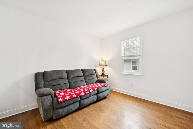 307 FAIRVIEW AVE, Moorestown, NJ 08057