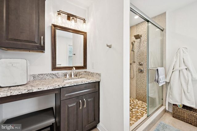 307 FAIRVIEW AVE, Moorestown, NJ 08057