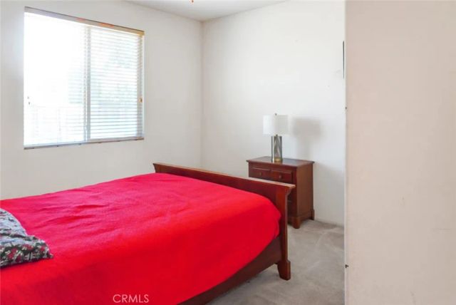16026 Greyrock, Victorville, CA 92395