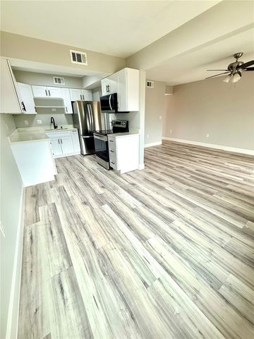 1000 LAKE OF THE WOODS BOULEVARD 206F, Fern Park, FL 32730