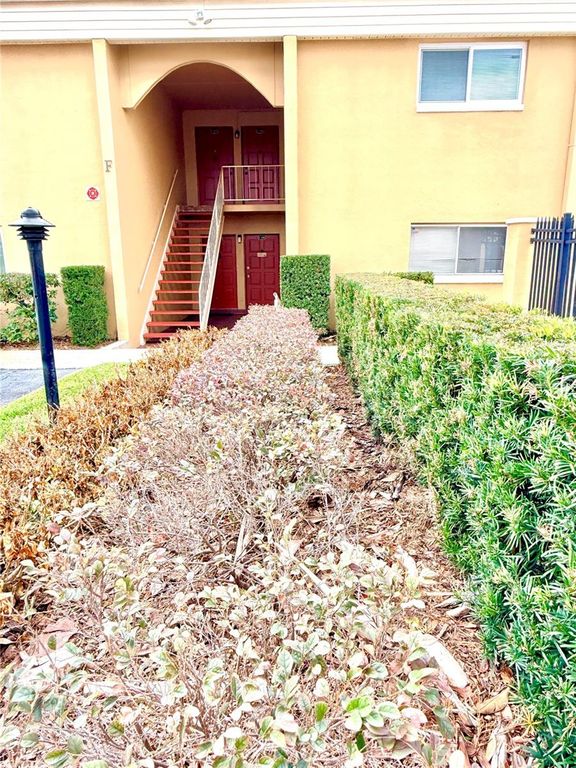 1000 LAKE OF THE WOODS BOULEVARD 206F, Fern Park, FL 32730