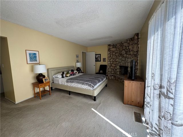 4922 Lowell Avenue, Glendale, CA 91214