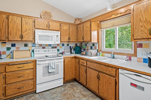 16608 Imperial Way, Lakeville, MN 55044