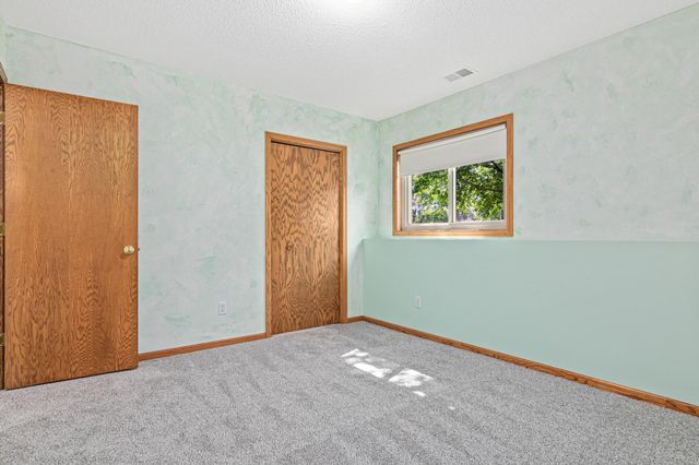 16608 Imperial Way, Lakeville, MN 55044