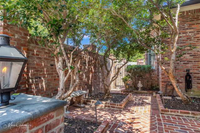 3023 Torrey Pine Lane, Shreveport, LA 71106