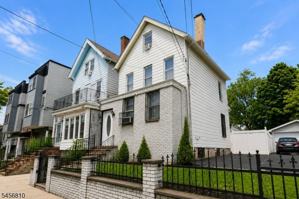 55 Winthrop St, Newark City, NJ 07104 — exterior