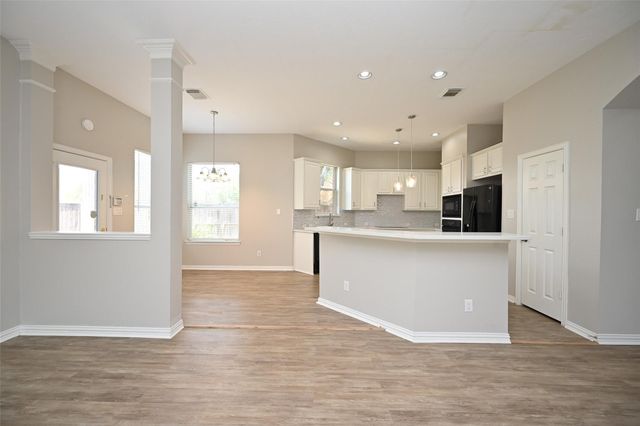 1502 Beaconshire Road, Houston, TX 77077