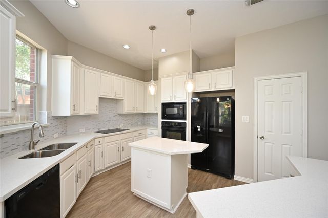 1502 Beaconshire Road, Houston, TX 77077