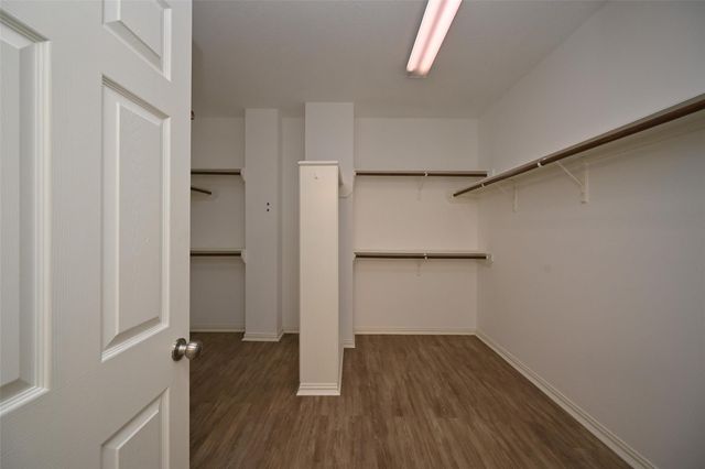 1502 Beaconshire Road, Houston, TX 77077