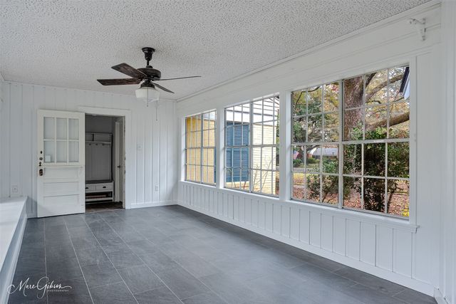 6132 Creswell Avenue, Shreveport, LA 71106