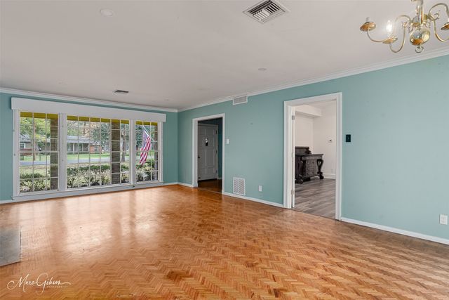 6132 Creswell Avenue, Shreveport, LA 71106