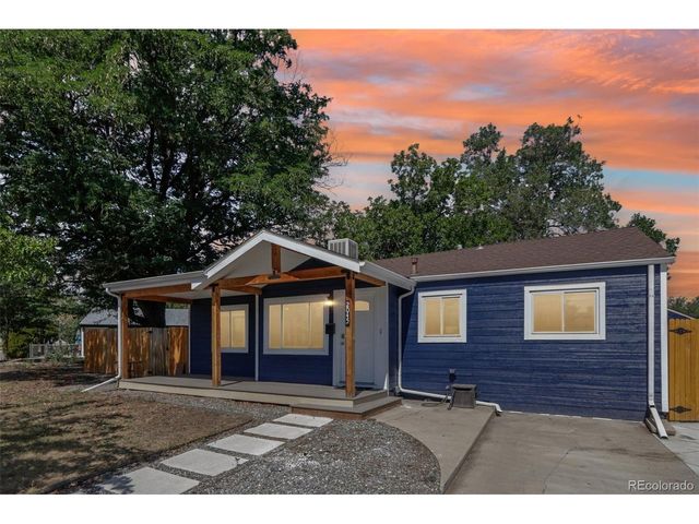 2045 S Hooker Cir, Denver, CO 80219