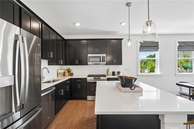 1560 Driggs Drive NW, Atlanta, GA 30318