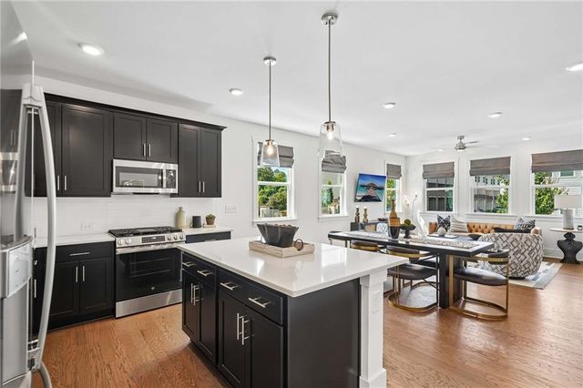 1560 Driggs Drive NW, Atlanta, GA 30318