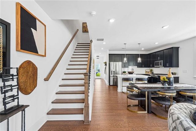 1560 Driggs Drive NW, Atlanta, GA 30318