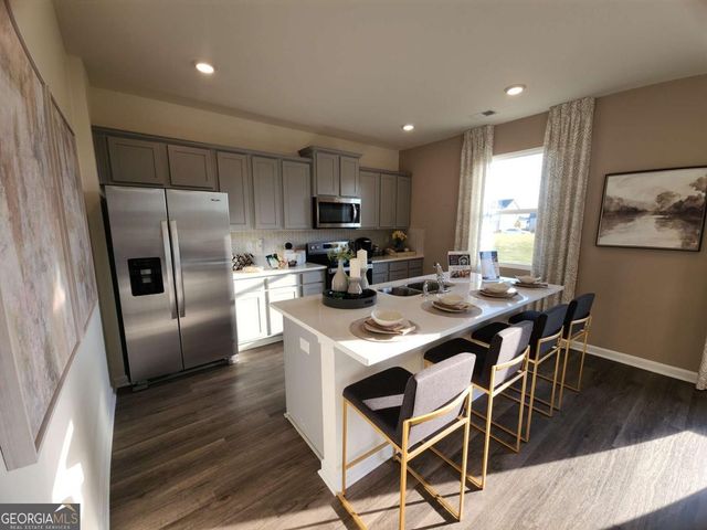 826 Trillium Drive, Locust Grove, GA 30248