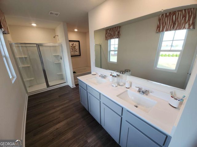 826 Trillium Drive, Locust Grove, GA 30248