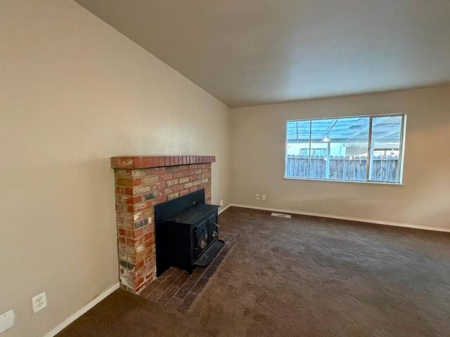 3032 Elmwood Ave, Stockton, CA 95204