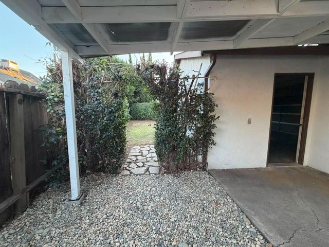 3032 Elmwood Ave, Stockton, CA 95204