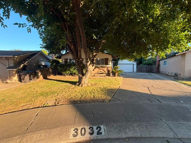 3032 Elmwood Ave, Stockton, CA 95204