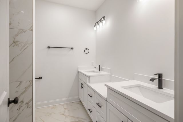 224 Hickory Ave, Lewisburg, TN 37091