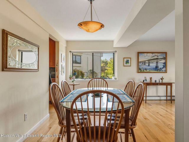 47 Rondout Harbor, Port Ewen, NY 12466