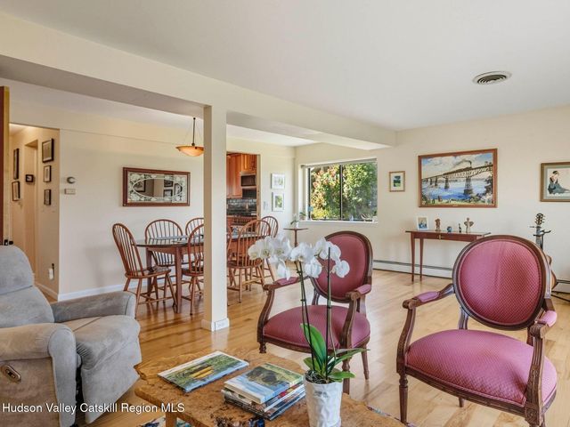 47 Rondout Harbor, Port Ewen, NY 12466