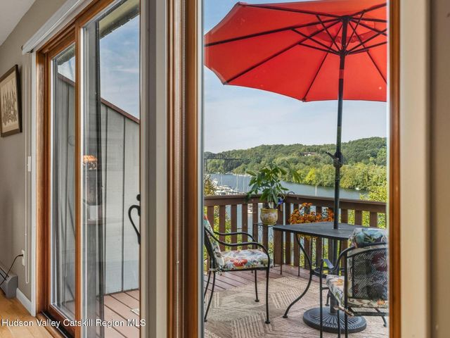 47 Rondout Harbor, Port Ewen, NY 12466