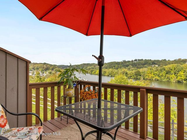 47 Rondout Harbor, Port Ewen, NY 12466