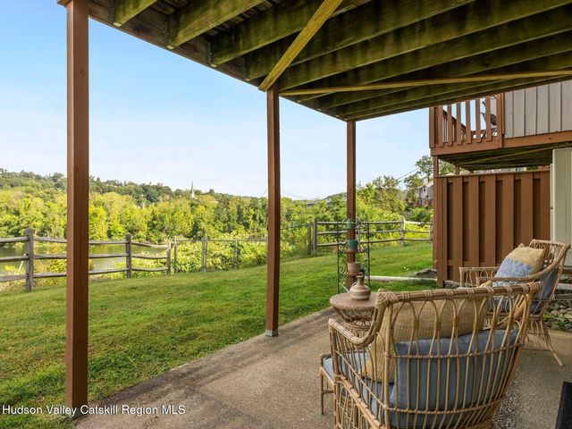 47 Rondout Harbor, Port Ewen, NY 12466